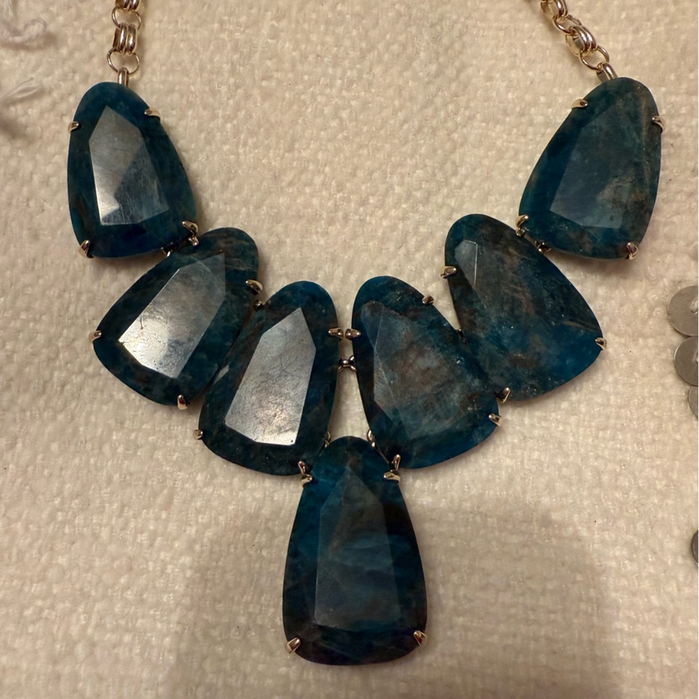 Kendra Scott Necklace